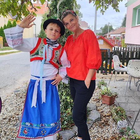 Apartman Cafe U Kordulky Ratiskovice Buitenkant foto