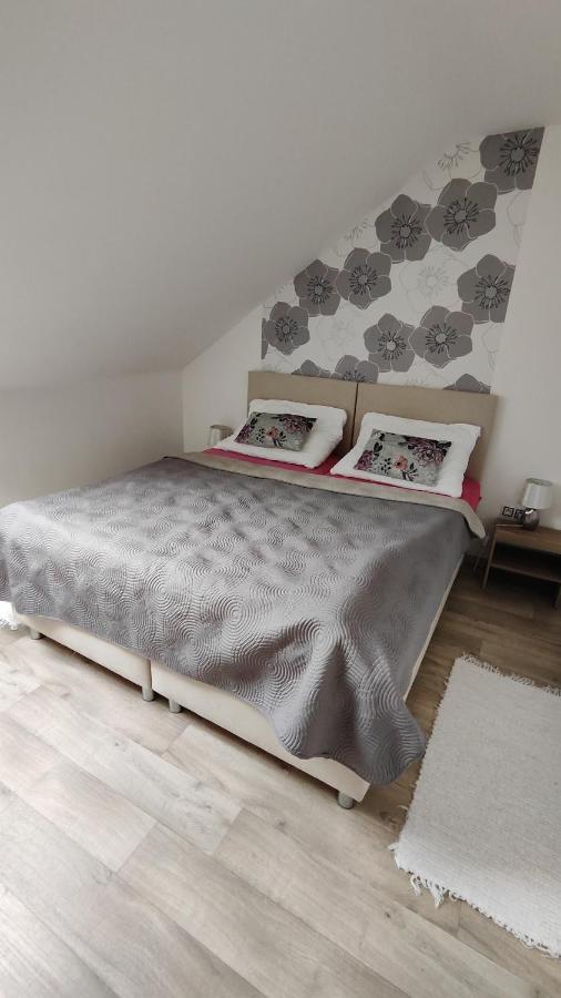Apartman Cafe U Kordulky Ratiskovice Buitenkant foto