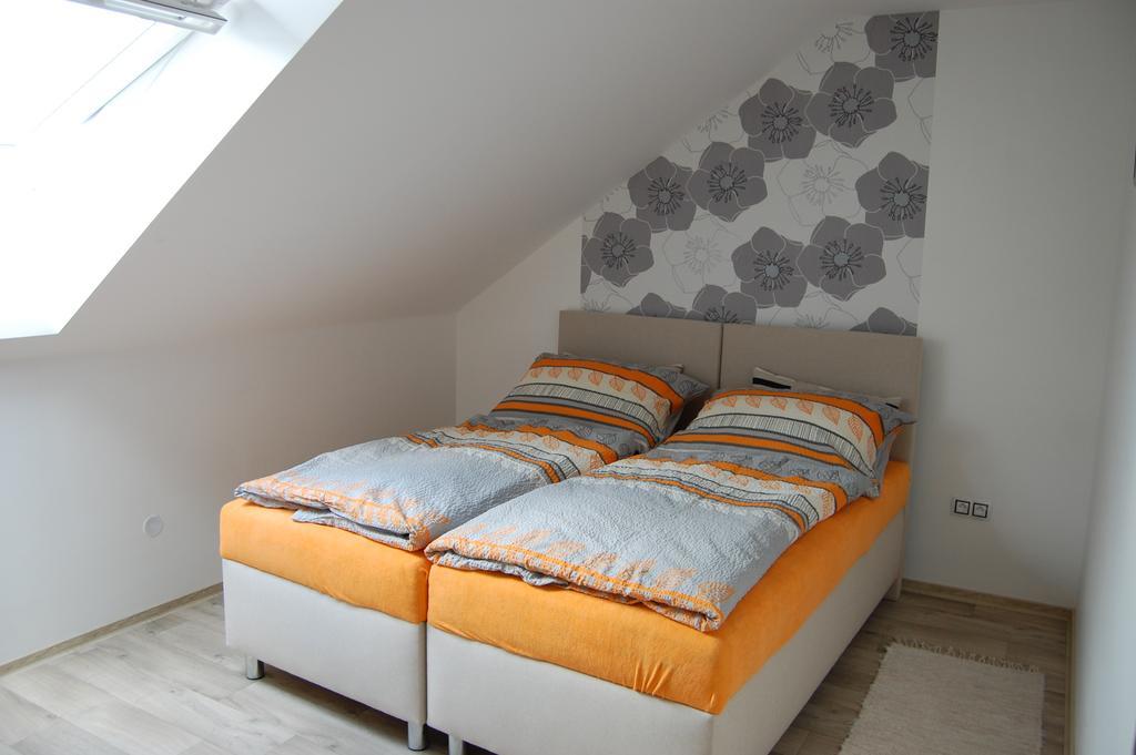 Apartman Cafe U Kordulky Ratiskovice Buitenkant foto